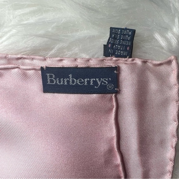 ❌SOLD❌Burberry Square Silk Scarf Pink - Picture 2 of 12